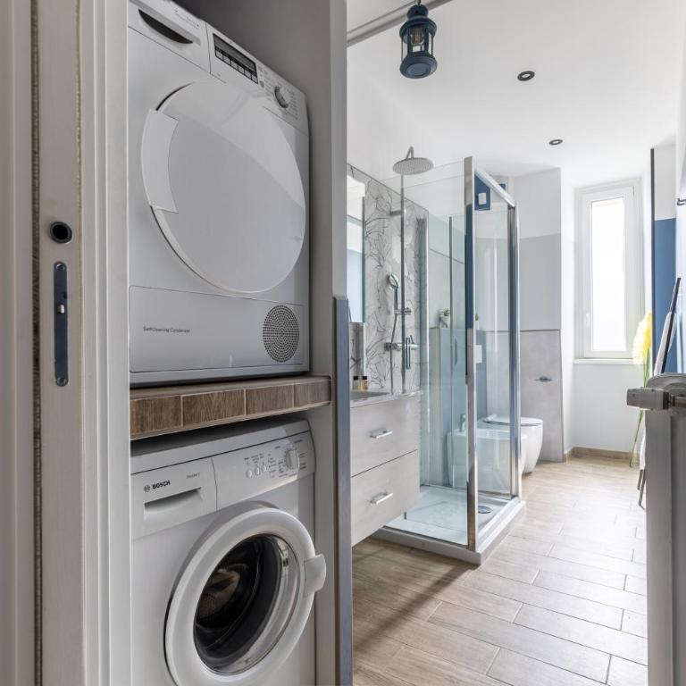 Hostly-The Piramide Soul Roma-10min to Colosseum - Two-Bedroom Apartment - 28