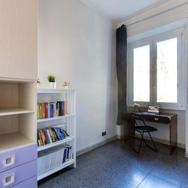 Hostly-The Piramide Soul Roma-10min to Colosseum - Two-Bedroom Apartment - 24