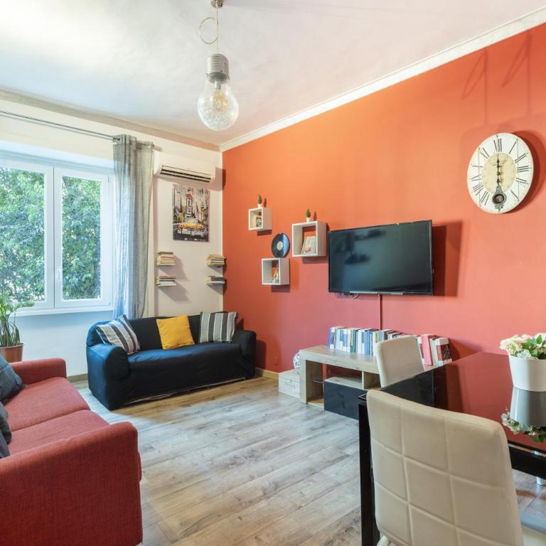Hostly-The Piramide Soul Roma-10min to Colosseum - Two-Bedroom Apartment - 1
