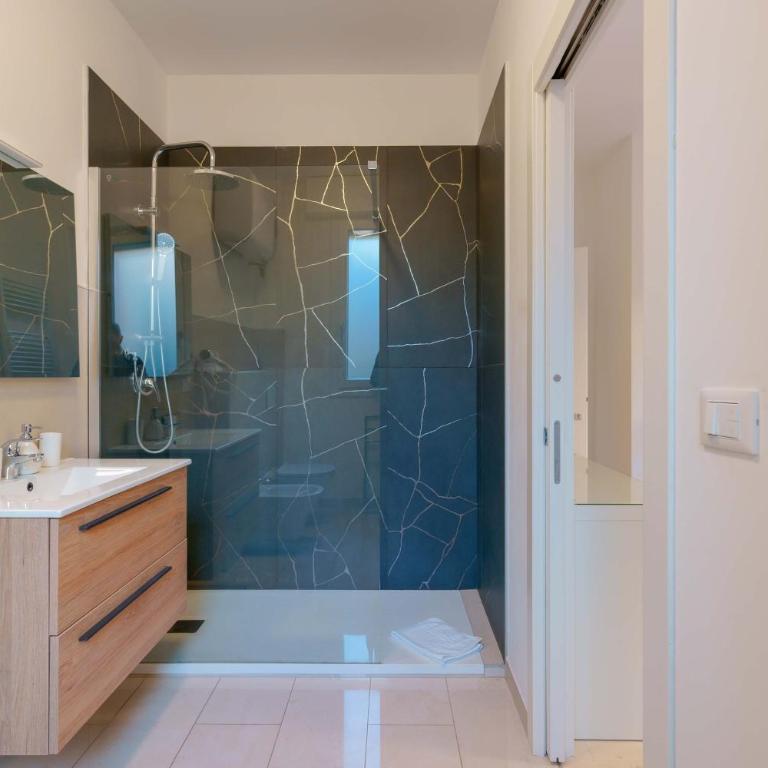 Le Stanze dell'Edera - Charming Guesthouse in the old town - Camera Matrimoniale con Bagno Privato - 5
