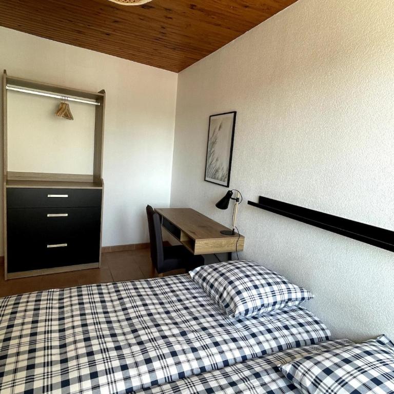 Bel appartement , 2 chambres, idéalement situé - Appartement 2 Chambres - 10