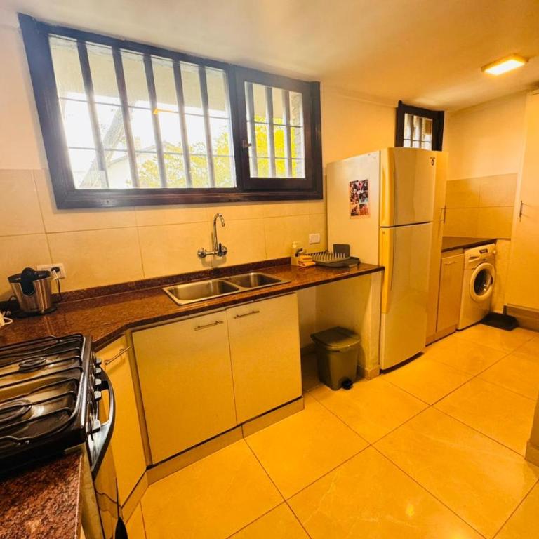 Casa 10 personas en el corazón de Güemes, playa grande - Casa de 5 dormitorios - 7
