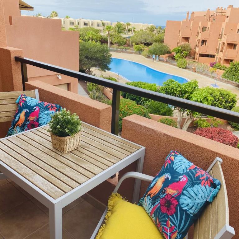 Tejita Sun Beach Holidays by Deihu Experiences - Apartamento con vistas a la piscina - 2