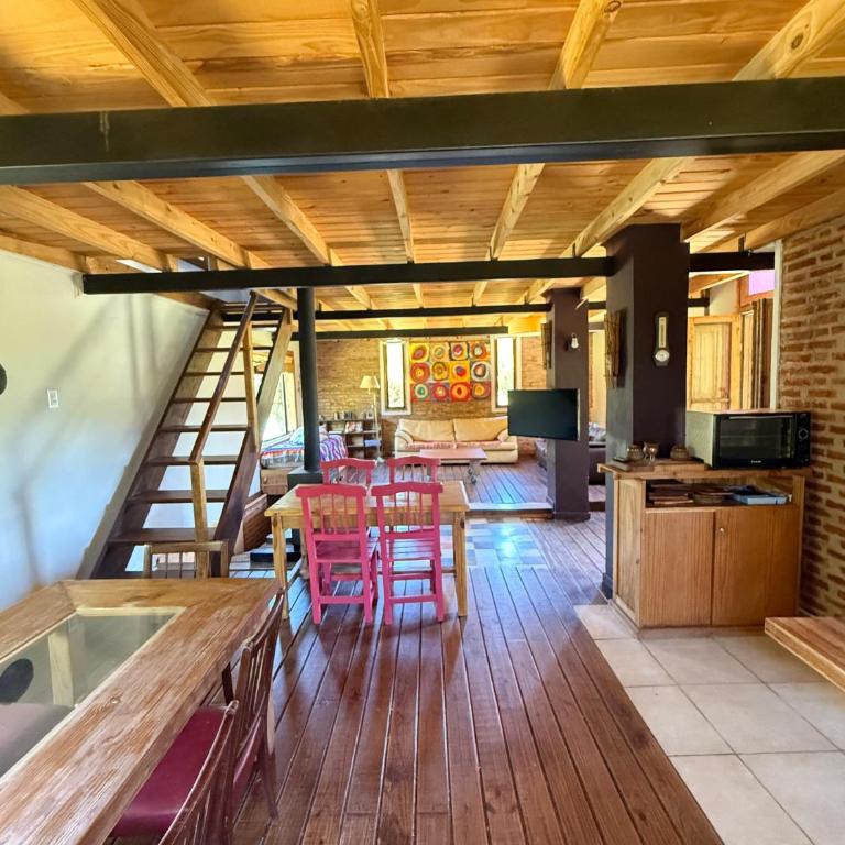 Casa de campo en Tandil con wifi y piscina - Vacation Home - 7
