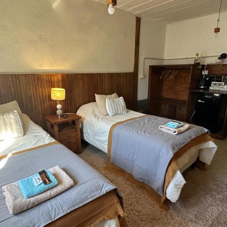 Hospedaje "Room" - Double or Twin Room with Bathroom - 2