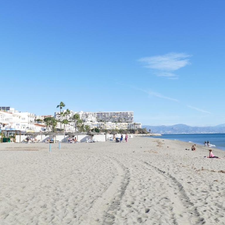 Apartamento coqueto en la Carihuela - Two-Bedroom Apartment - 29