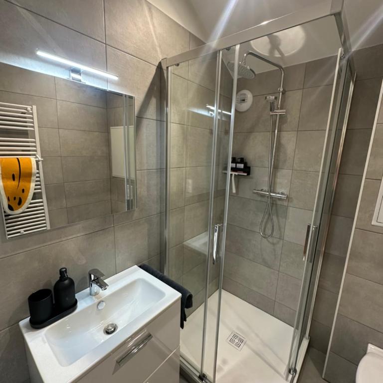 LeLafayette - One-Bedroom Apartment - 4