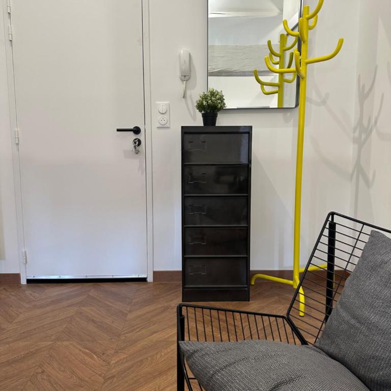 LeLafayette - One-Bedroom Apartment - 8