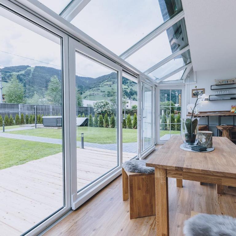Spa Chalet by we rent - Superior Chalet - 2