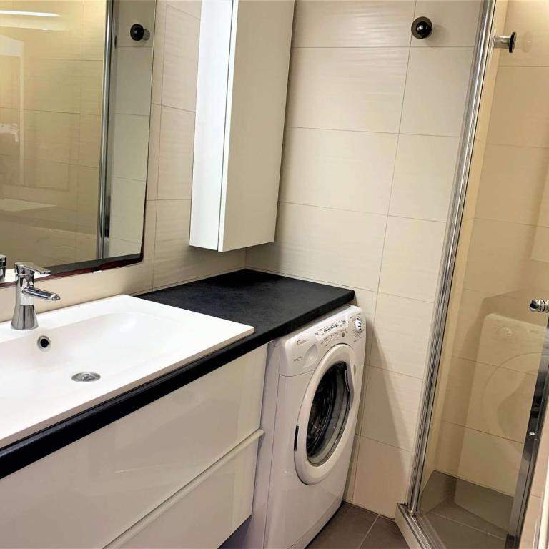 Quiberon - Studio mezzanine rénové 40m² pour 4 pers - Vue mer et parking - FR-1-478-24 - Studio - 13