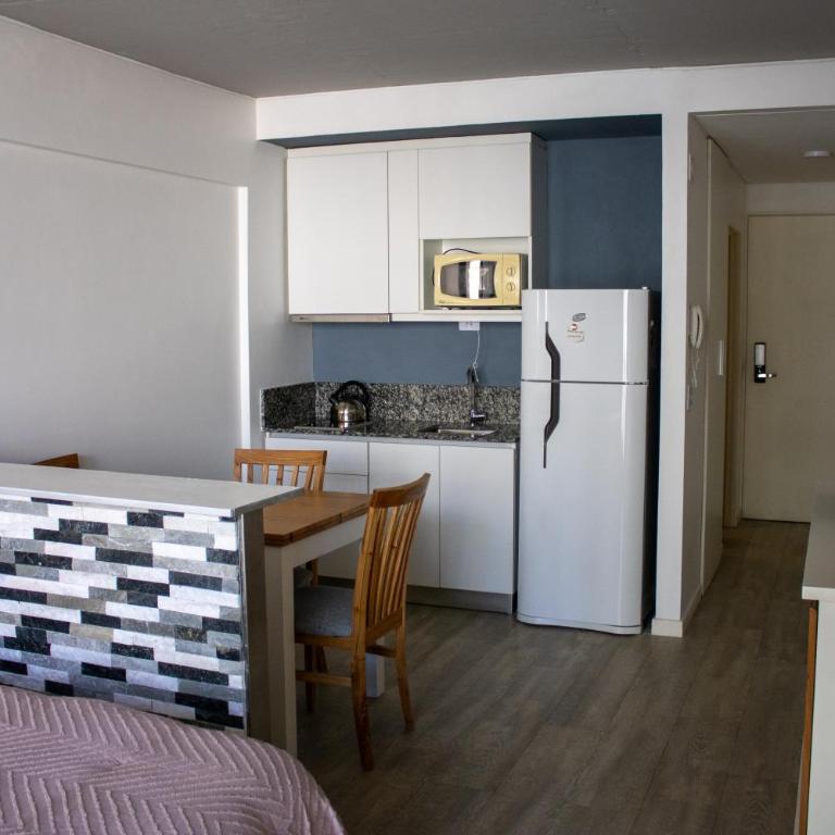 Bright studio apartment with balcony - Apartamento de 1 dormitorio - 9