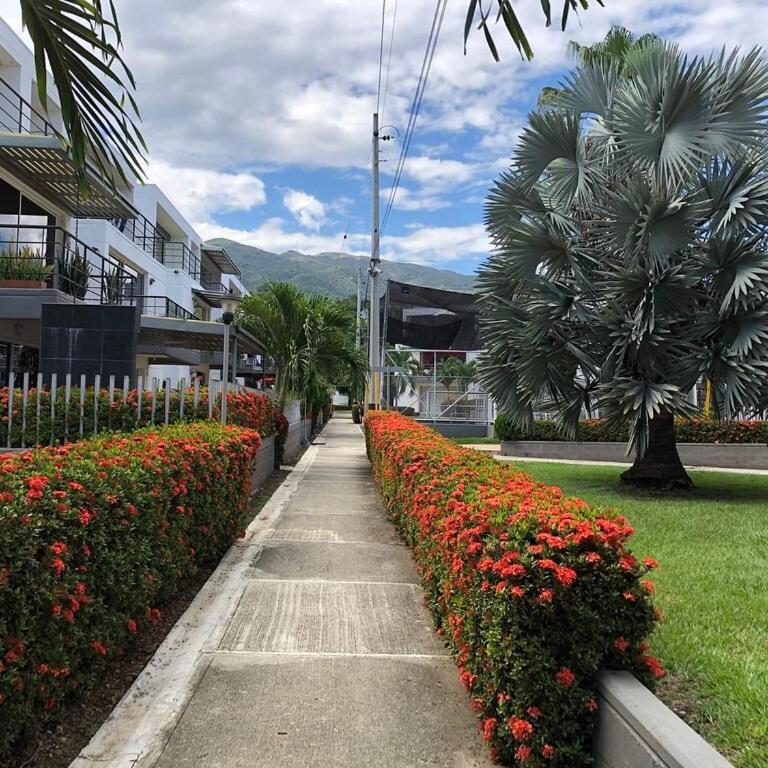 Apartasol por días en condominio ciudadela Santa Fe de Antioquia - Two-Bedroom Apartment - 6