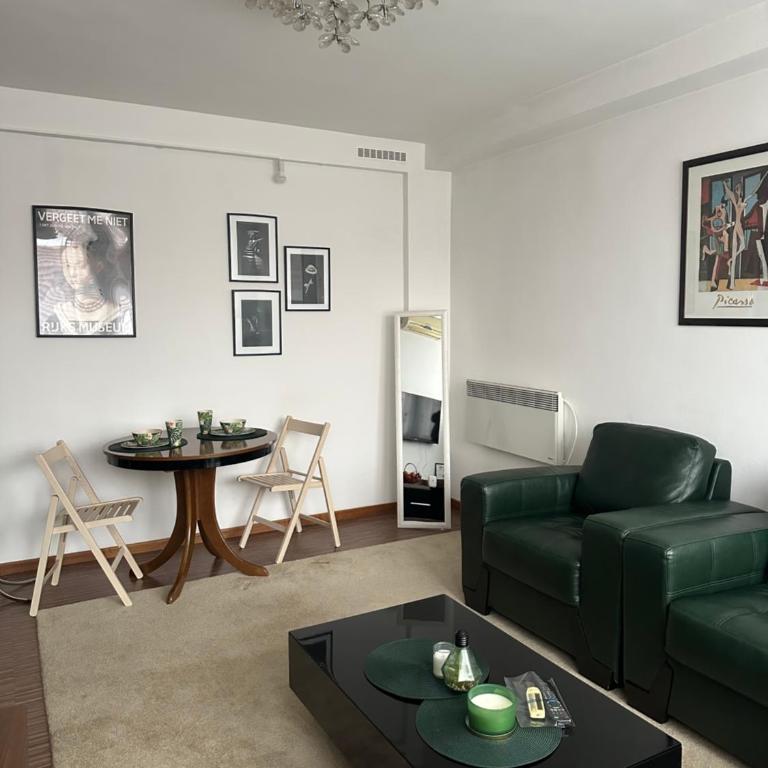 Apartment Cameo - One-Bedroom Apartment - 2