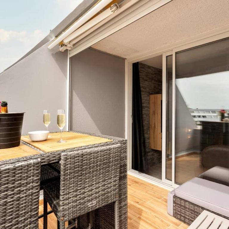 Café Loft Port Ambonne Appartement T2 avec vue marina et Mont Saint-Loup - Appartement - 7