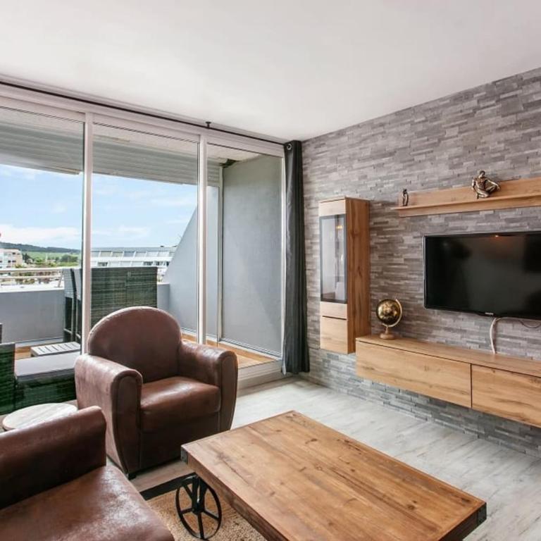Café Loft Port Ambonne Appartement T2 avec vue marina et Mont Saint-Loup - Appartement - 9