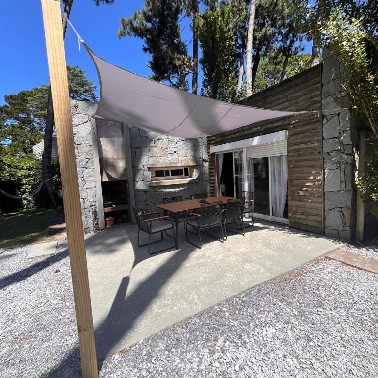 Cozy House in Punta del Este - Three-Bedroom House - 34