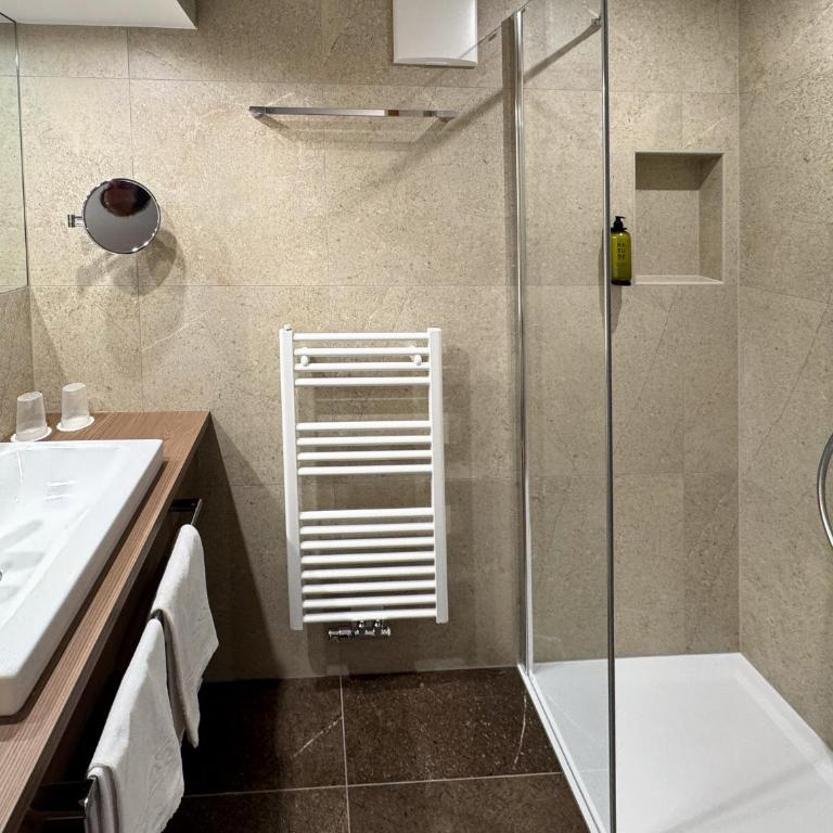 Astor Suites B&B - Suite Junior con Vista Montagna - 6