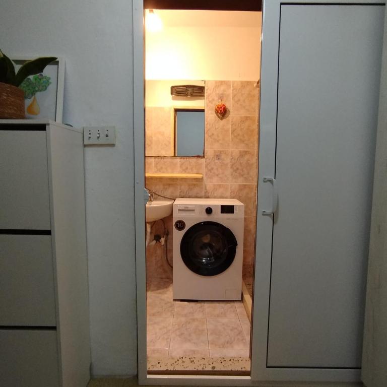 Sandra Apartment 3 - One-Bedroom Apartment - 2