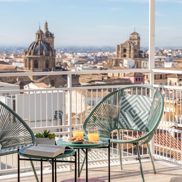 ChezmoiHomes Luxury Gran Via Penthouse Collection - Two-Bedroom Apartment - 5