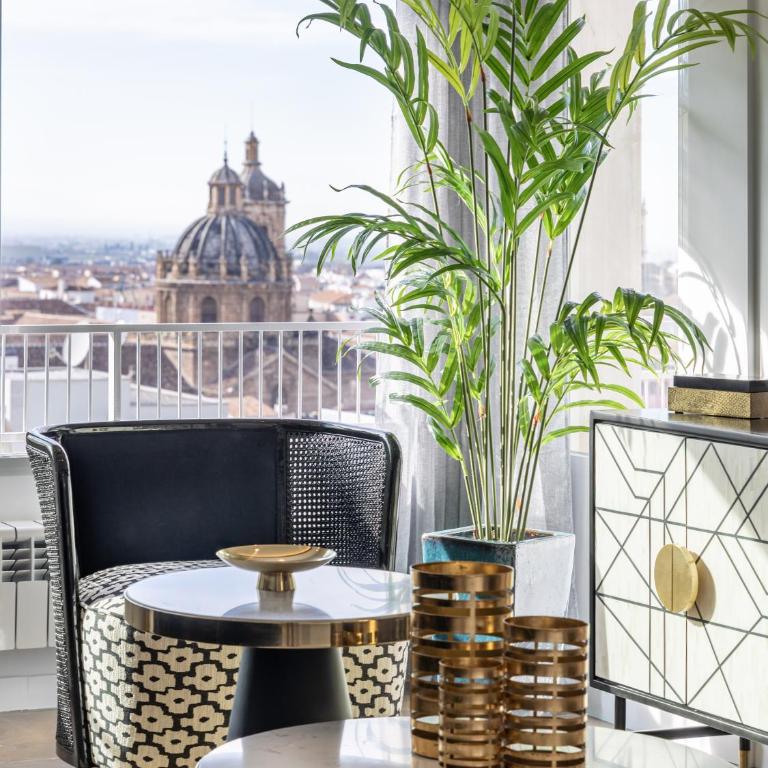 ChezmoiHomes Luxury Gran Via Penthouse Collection - Two-Bedroom Apartment - 6
