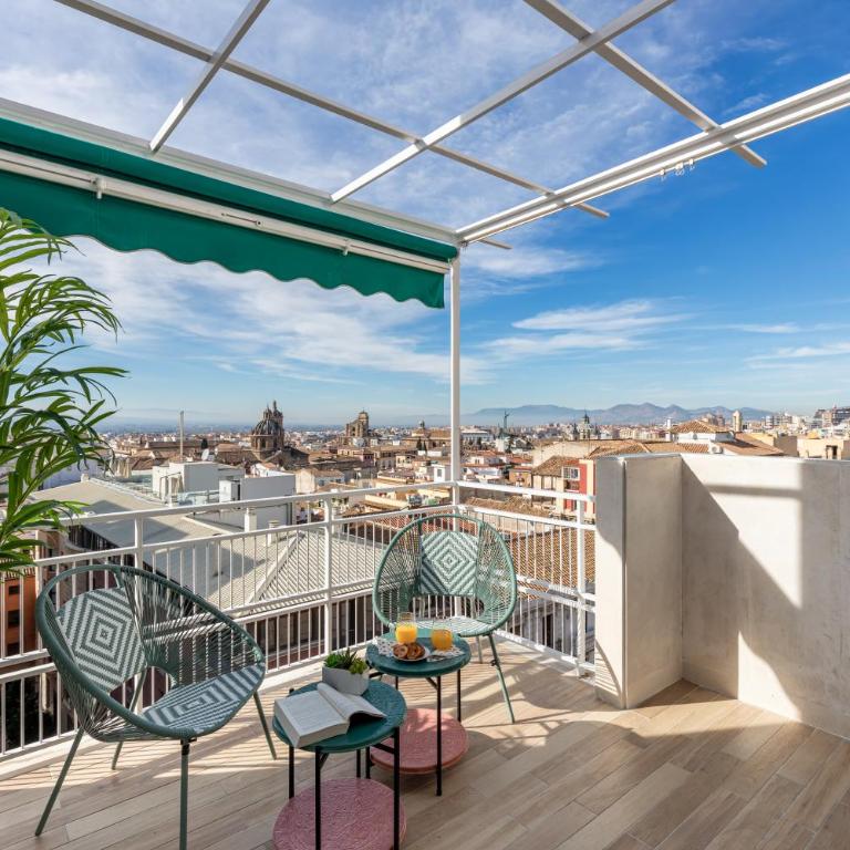 ChezmoiHomes Luxury Gran Via Penthouse Collection - Two-Bedroom Apartment - 11