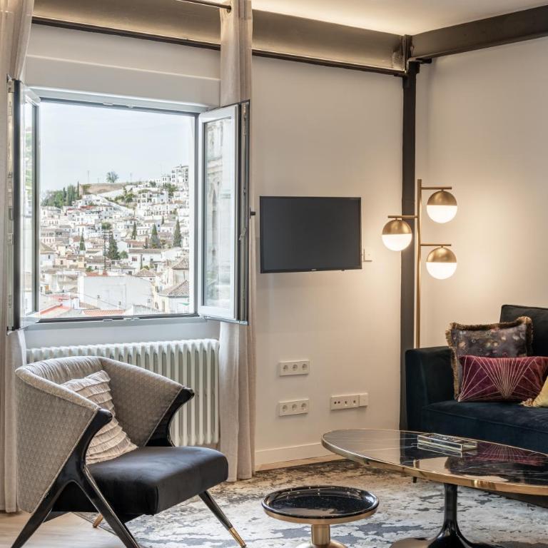 ChezmoiHomes Luxury Gran Via Penthouse Collection - Three-Bedroom Apartment - 17