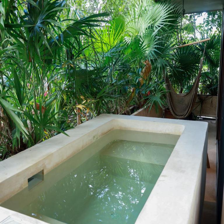 Teva Tulum, Aldea Zamá - Habitación con cama extragrande y balcón - 1