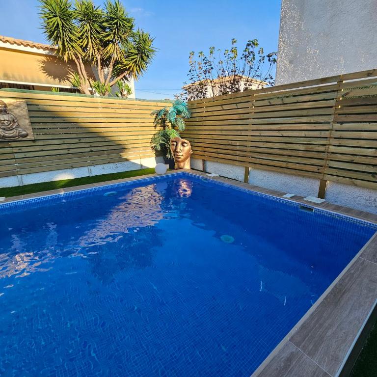 Private Villa with Heated Swimming Pool, Roof Top Solarium & Garden - Villa de 2 dormitorios - 2