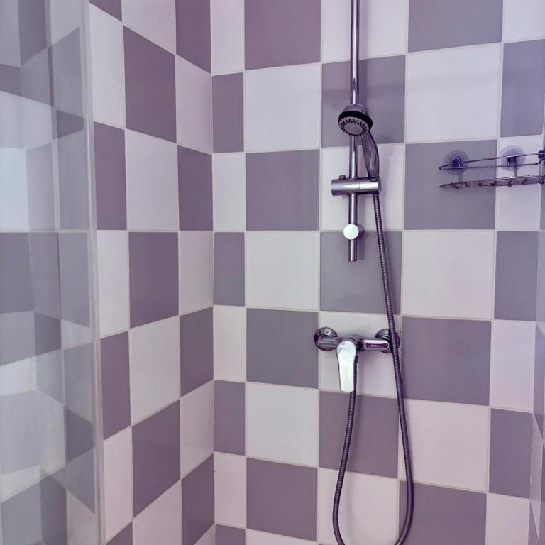 Dalikyda - Le Cosy - central - Proche de la gare Jacuzzi - One-Bedroom Apartment - 7