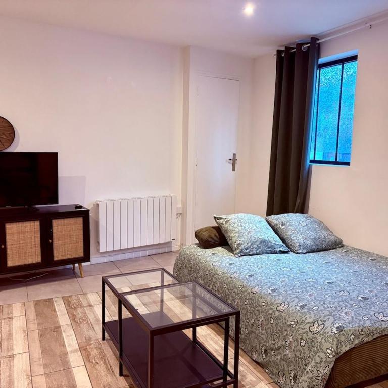 Dalikyda - Le Cosy - central - Proche de la gare Jacuzzi - One-Bedroom Apartment - 10