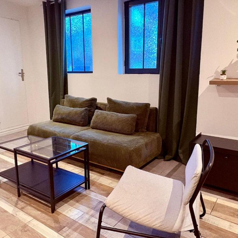 Dalikyda - Le Cosy - central - Proche de la gare Jacuzzi - One-Bedroom Apartment - 17