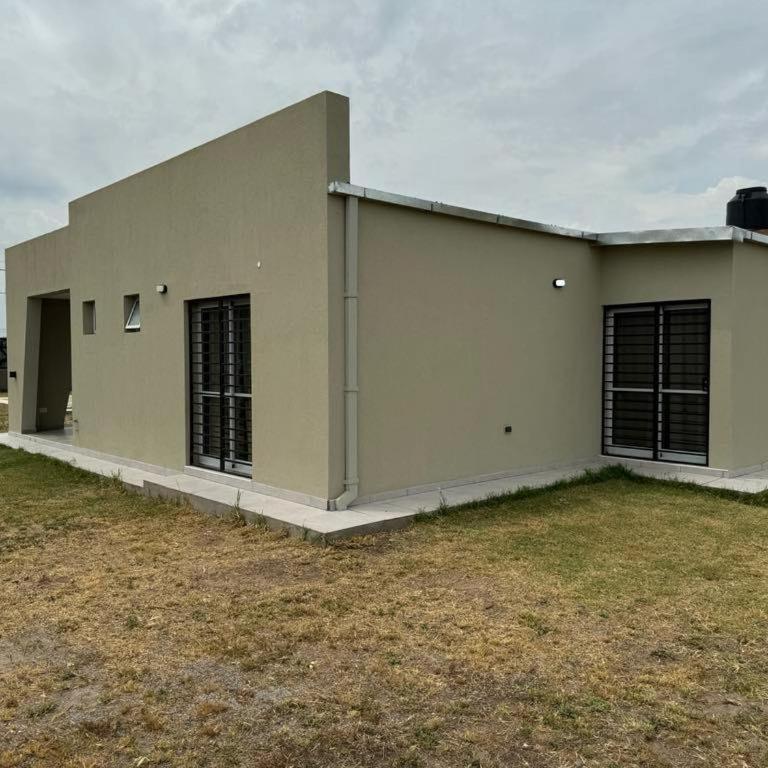 Casa con pileta en Roldan - Casa con 1 dormitorio - 6