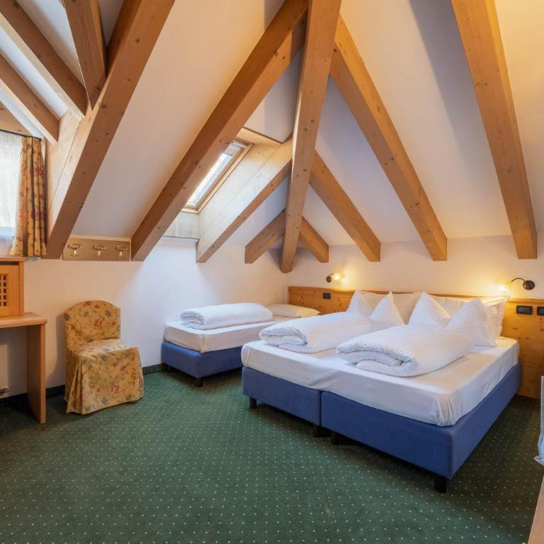 Hotel Chalet Sas Morin - Camera Tripla Comfort - 7