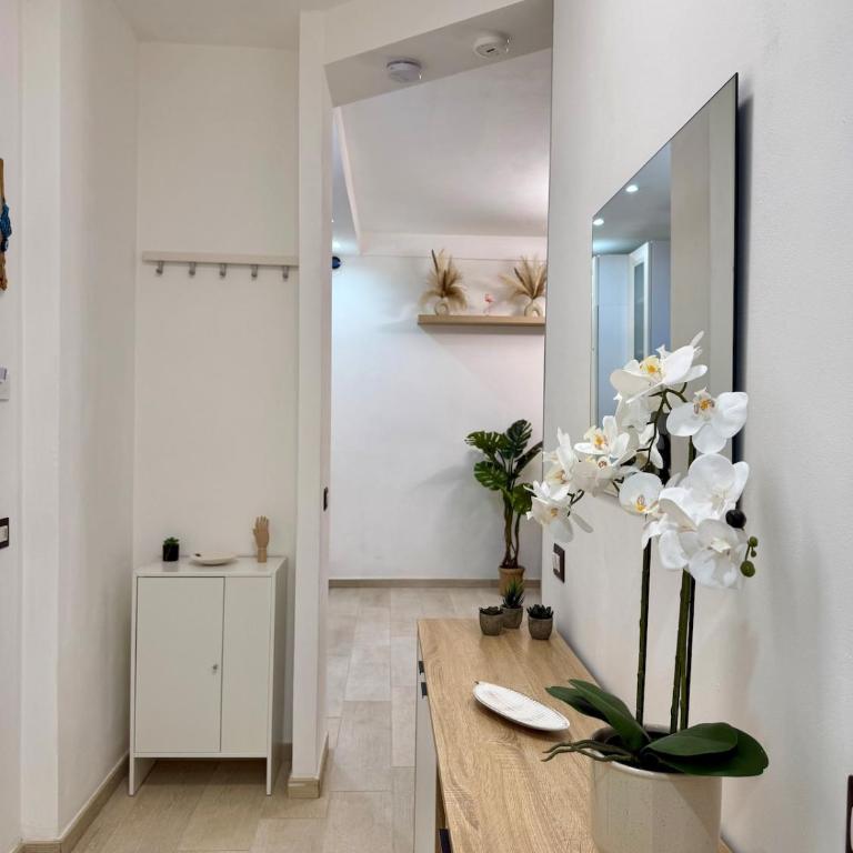 Uri House-Il tuo rifugio moderno a 300mt dalla metro C - Apartment mit 1 Schlafzimmer - 7