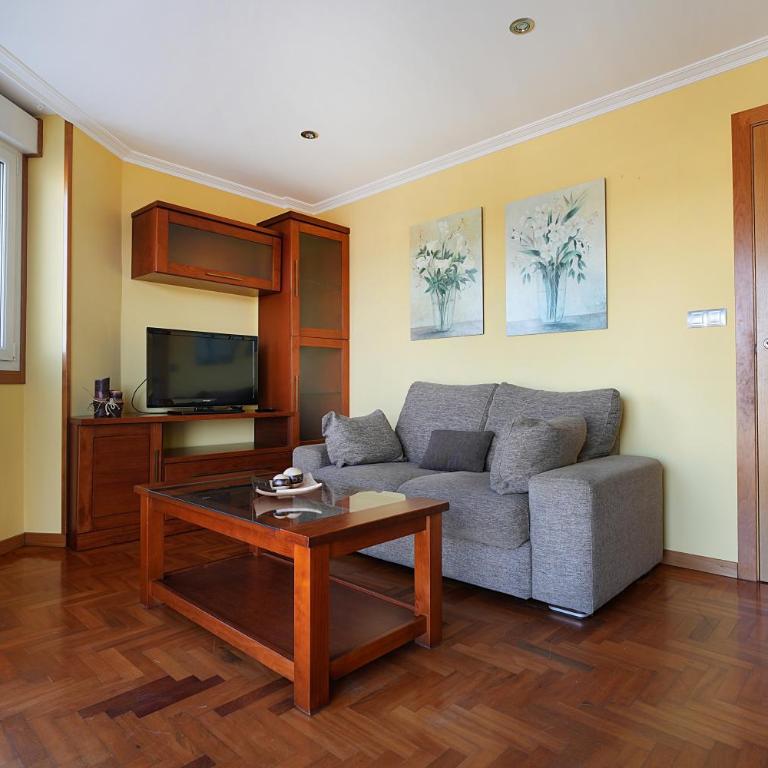 Apartamentos de playa en Villajuán - Apartamento de 2 dormitorios con balcón y vistas al mar - 8