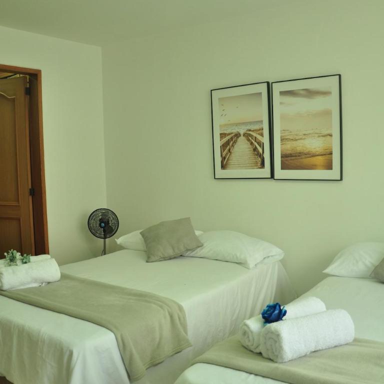 live Medellín desde un Apartamento Céntrico y Cómodo - Three-Bedroom Apartment - 6