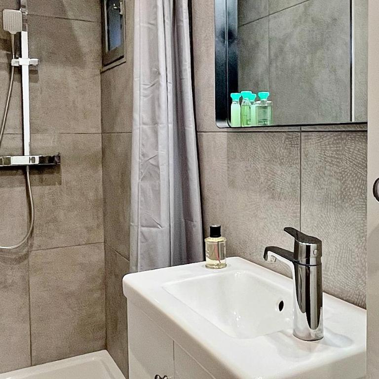 Appartement 4 personnes - vue mer - Théoule sur mer - ESQUILLON - Appartement 1 Chambre - 14