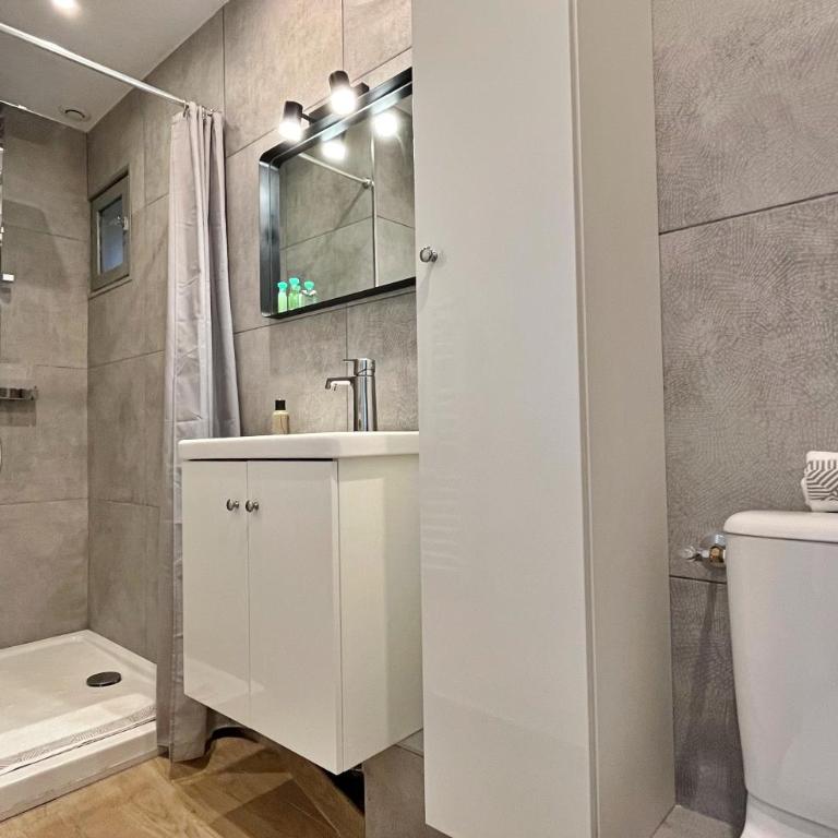 Appartement 4 personnes - vue mer - Théoule sur mer - ESQUILLON - Appartement 1 Chambre - 12