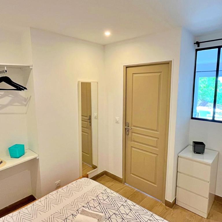 Appartement 4 personnes - vue mer - Théoule sur mer - ESQUILLON - Appartement 1 Chambre - 18