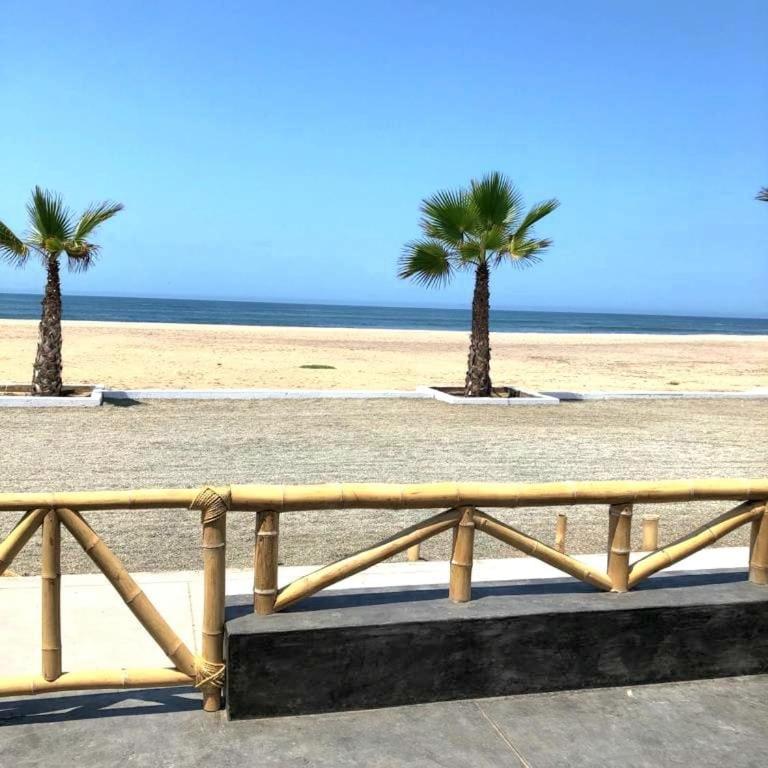 Apartment with Beach Exit 204 - One-Bedroom Apartment - 10