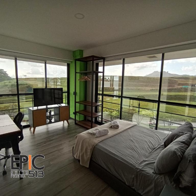 Epic Suite 513 Deluxe Airport 6P 2Room - Two-Bedroom Suite - 4