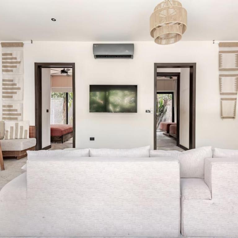Enchanting 4BR VillaΔ Pool& RooftopΔPrime location - Villa - 11