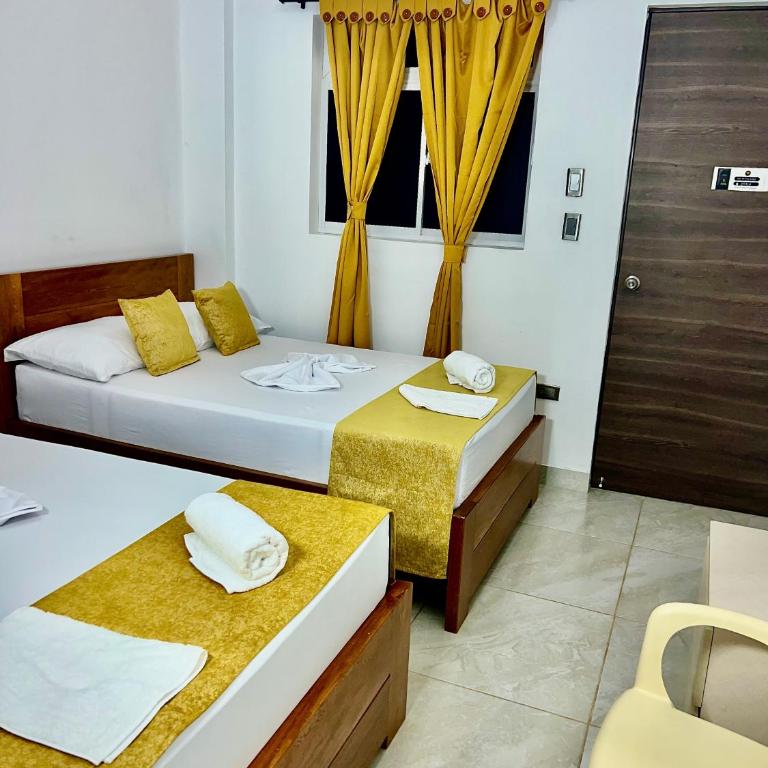 Hotel Roma Urabá - Habitación Cuádruple con baño privado - 5