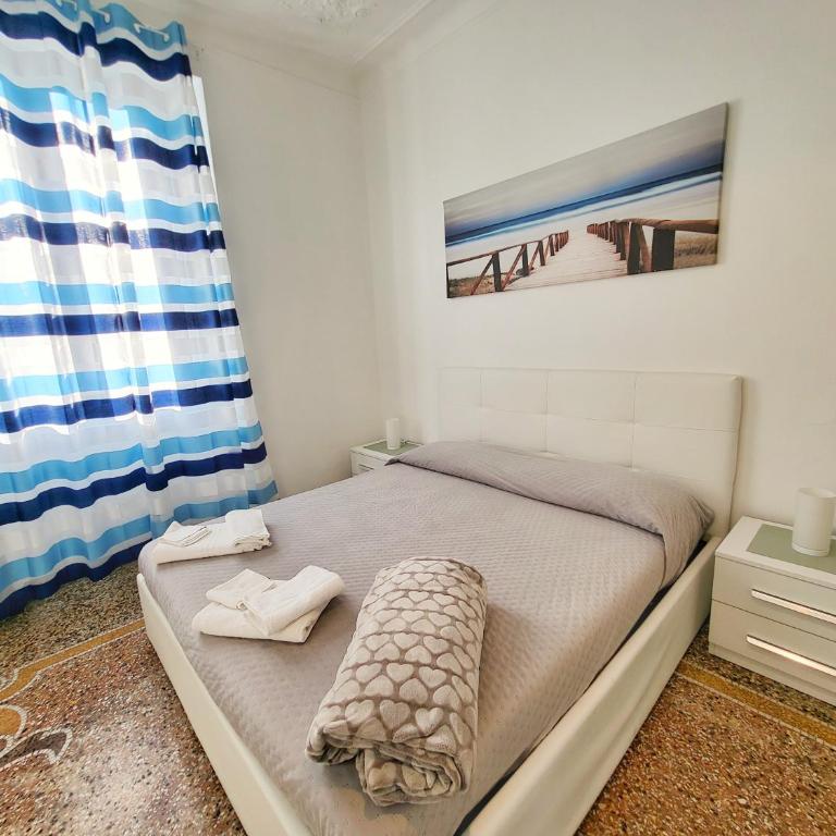 Brignole Home - Appartamento con 2 Camere da Letto e Balcone - 5