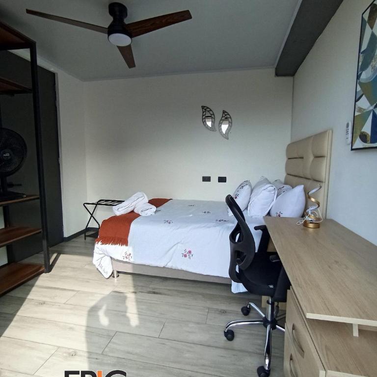 Epic Suite 313 Family Deluxe Airport 3 Rooms 10Pax - Three-Bedroom Apartment Suite - 14