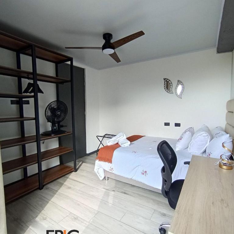 Epic Suite 313 Family Deluxe Airport 3 Rooms 10Pax - Three-Bedroom Apartment Suite - 15