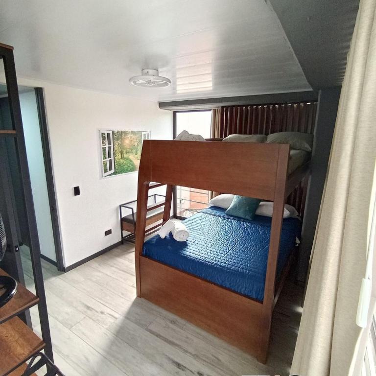 Epic Suite 313 Family Deluxe Airport 3 Rooms 10Pax - Three-Bedroom Apartment Suite - 24