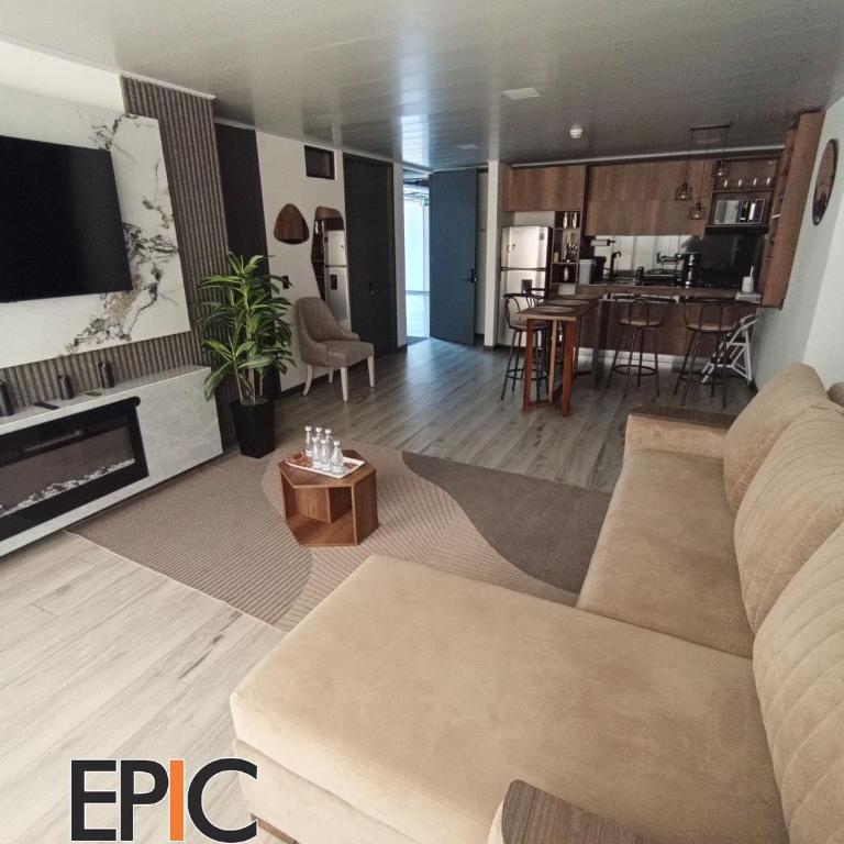 Epic Suite 313 Family Deluxe Airport 3 Rooms 10Pax - Three-Bedroom Apartment Suite - 35