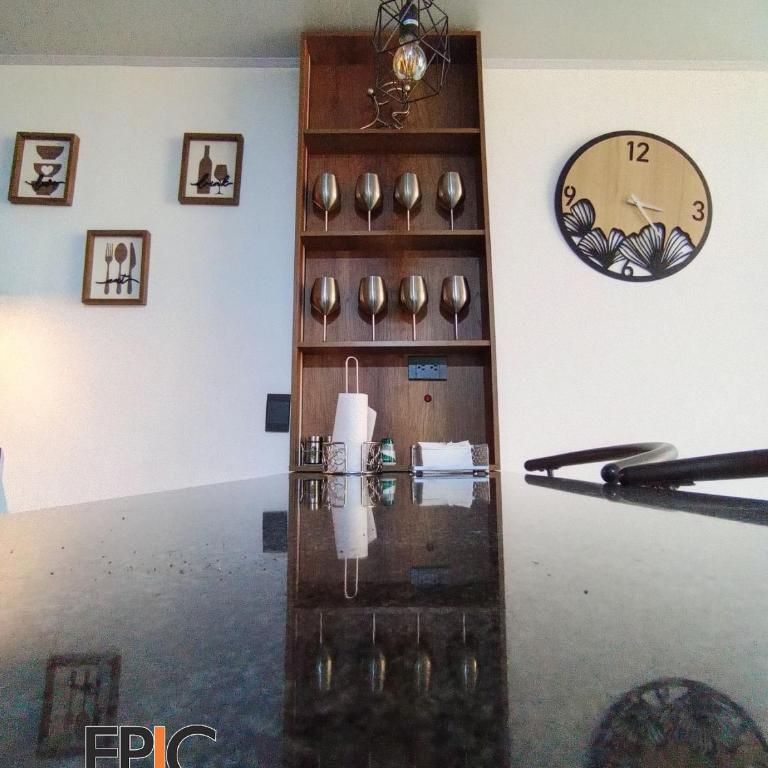 Epic Suite 313 Family Deluxe Airport 3 Rooms 10Pax - Three-Bedroom Apartment Suite - 39
