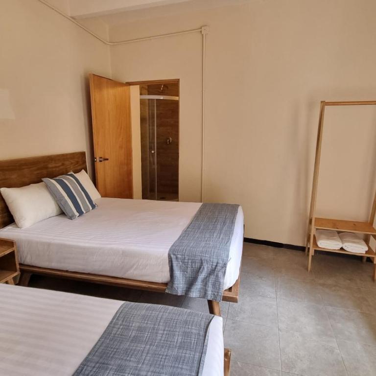 Hotel Colonial Guanajuato - Quadruple Room - 1
